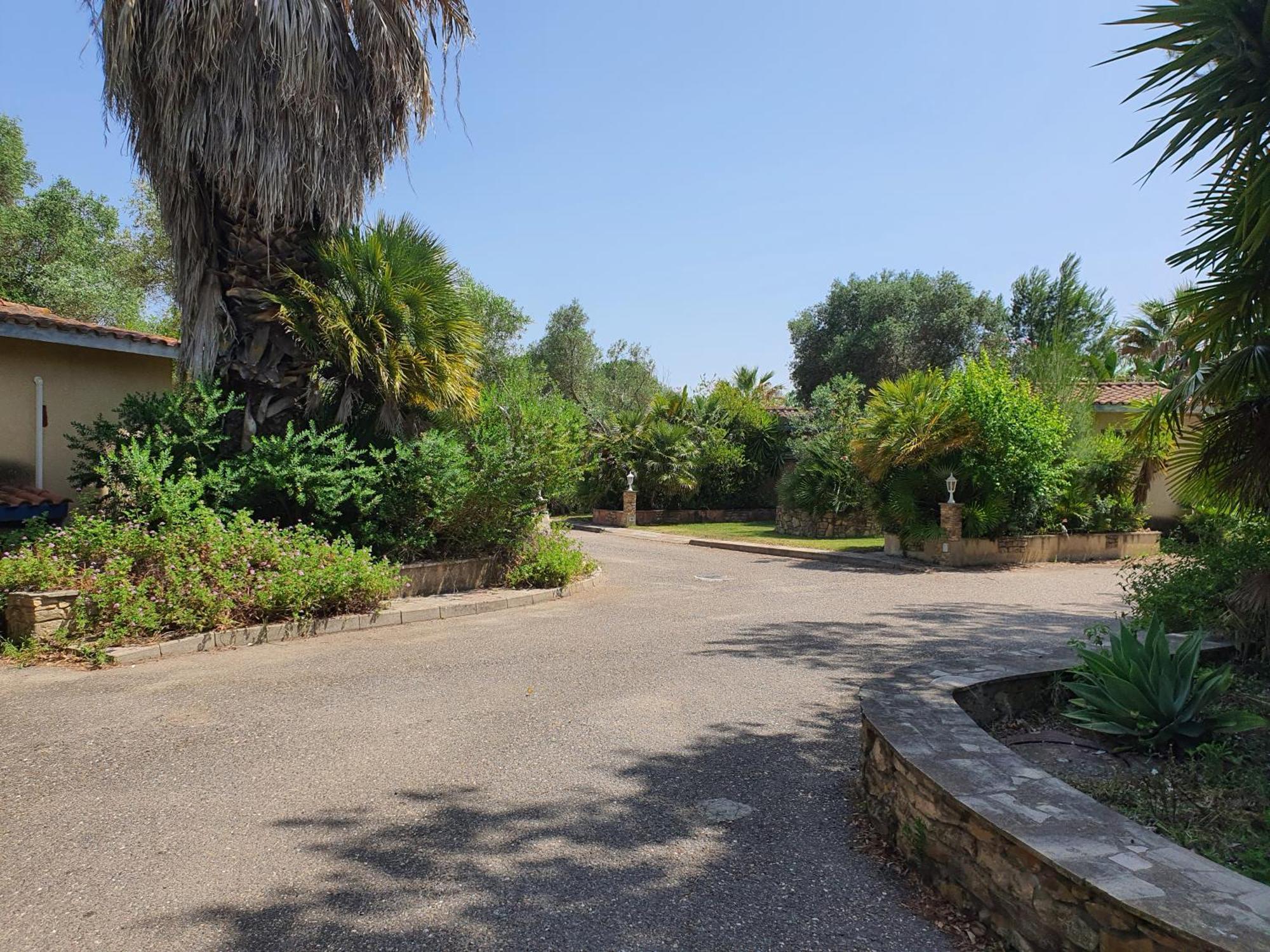 Hotel Garden Nuraminis Ngoại thất bức ảnh